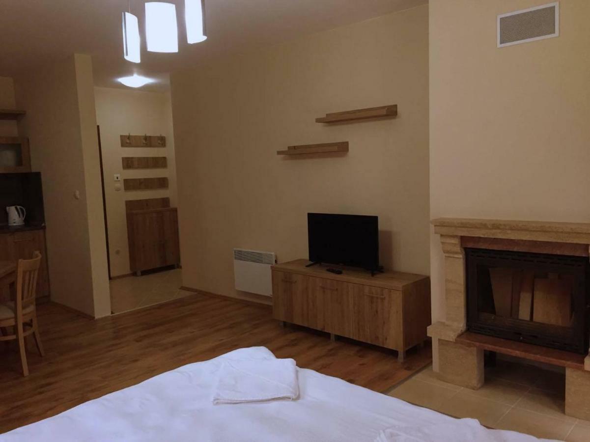 Northstar Ski Apartment In Mountain Lake Hotel Pamporovo Esterno foto